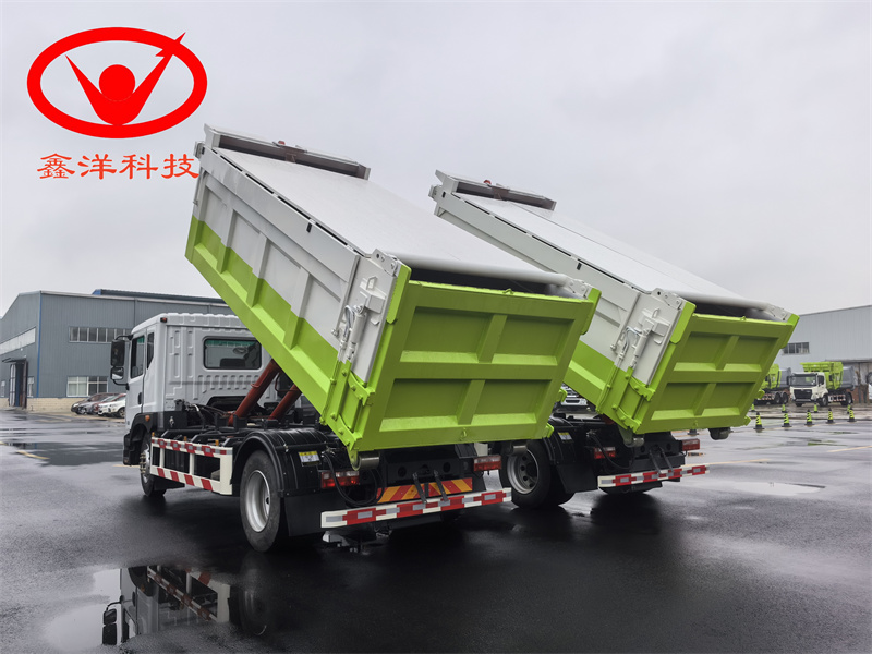 18噸東風(fēng)D9勾臂垃圾車
