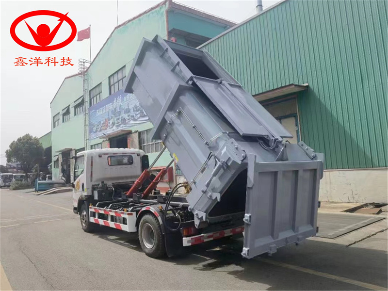 12噸重汽豪曼勾臂車(chē)